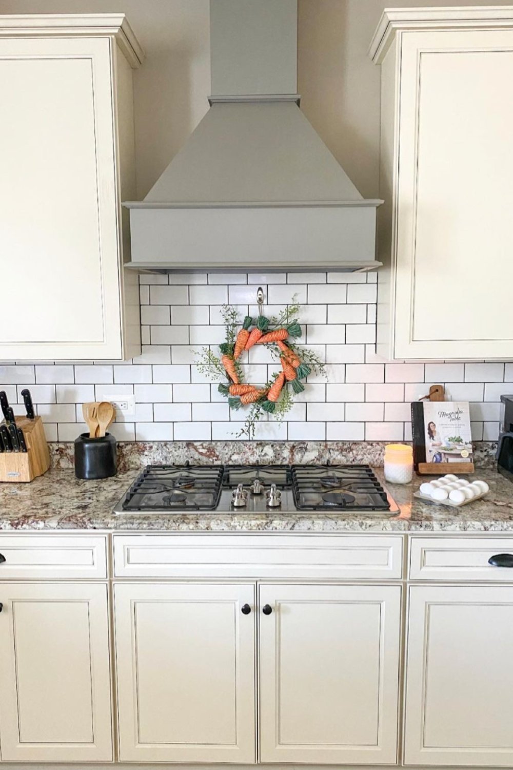 Carrot Wreath Adds Whimsical Seasonal Flair to Range Hood