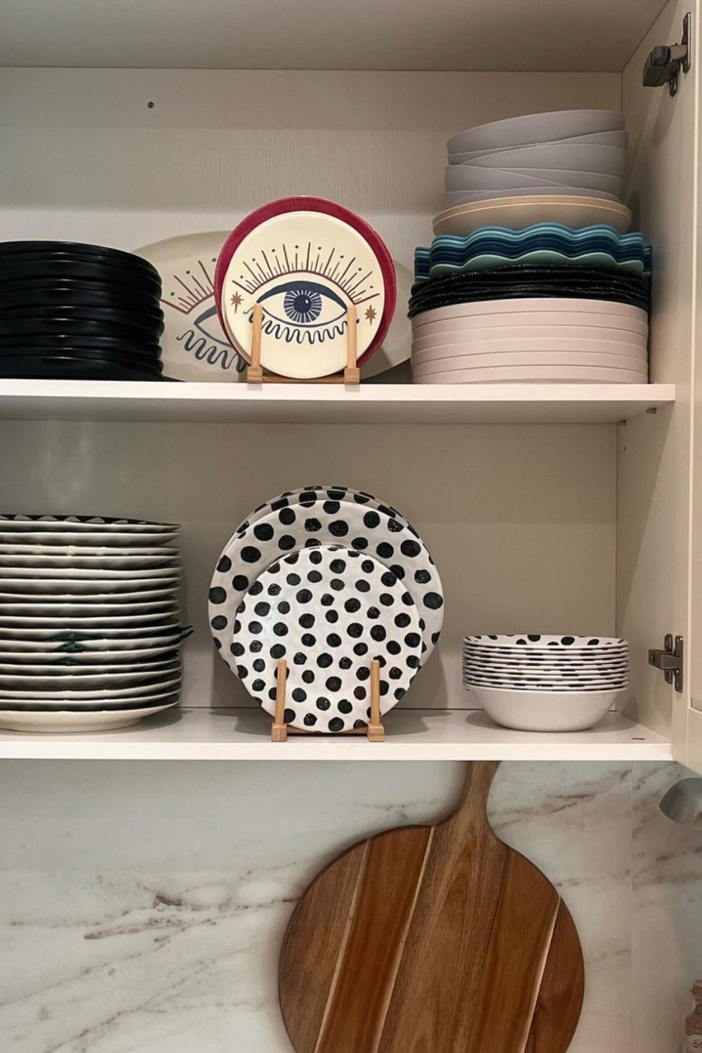 Plate Stands Display Decorative Dishes Front and Center