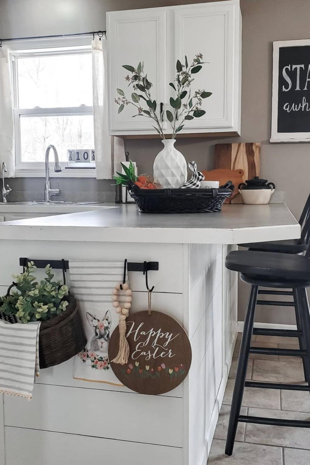 Round Easter Sign with Tassels Adds Festive Flair