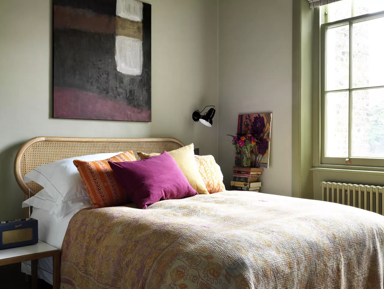 Choose a Curved Rattan Headboard for Natural Texture
