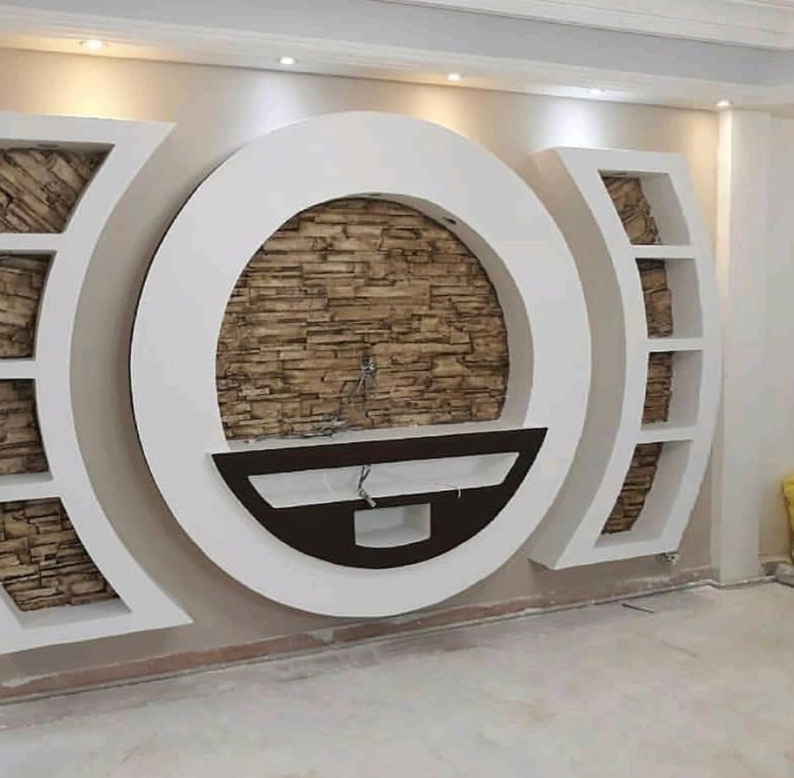 Layered Stone Texture Creates a Striking TV Wall Focal Point
